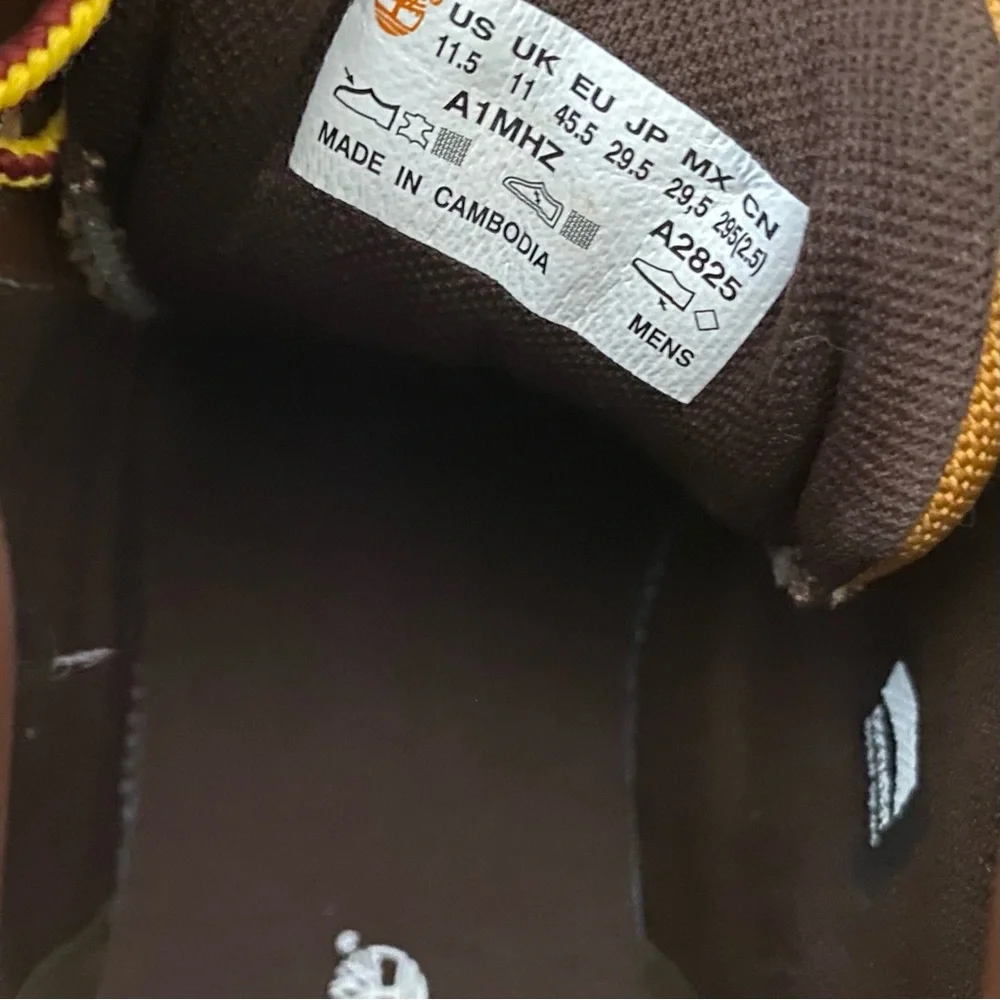 TIMBERLAND Davis Square Mixed-Media Chukka Boots